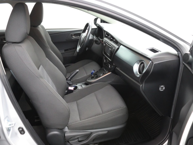 Toyota Auris - 1.8 Hybrid Dynamic