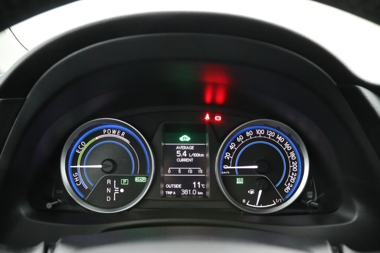 Toyota Auris - 1.8 Hybrid Dynamic 23