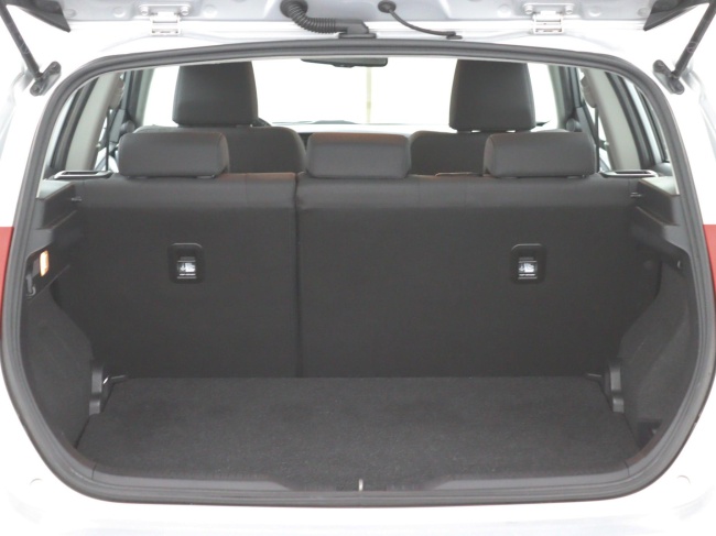 Toyota Auris - 1.8 Hybrid Dynamic