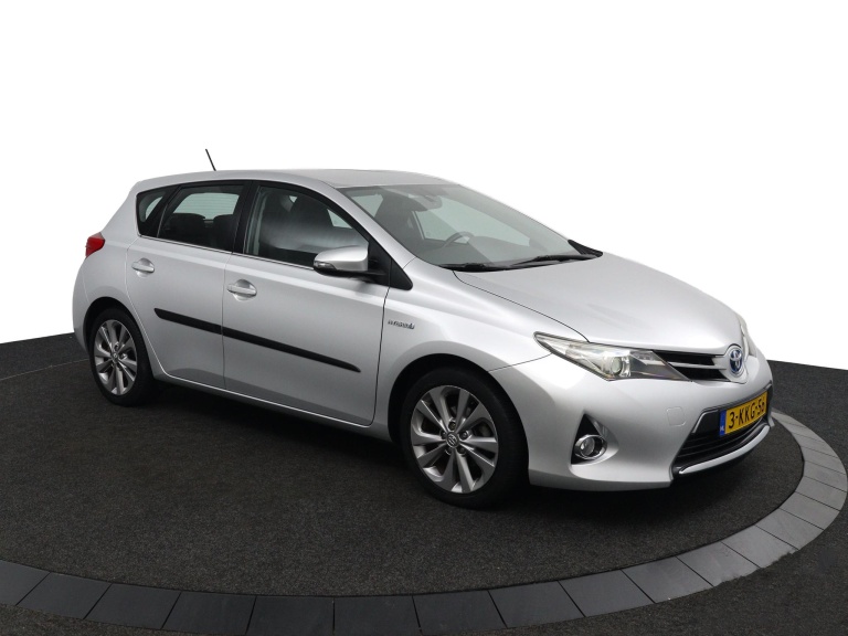 Toyota Auris - 1.8 Hybrid Dynamic 3