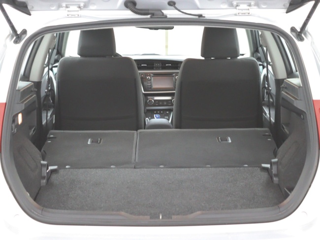 Toyota Auris - 1.8 Hybrid Dynamic