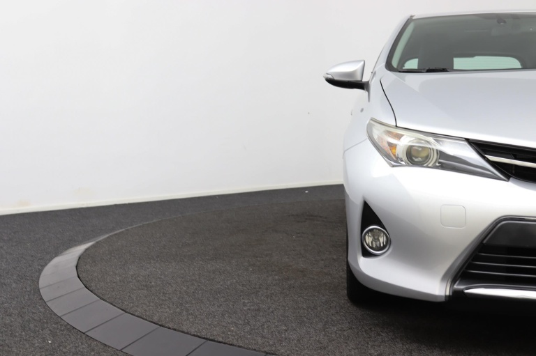 Toyota Auris - 1.8 Hybrid Dynamic 33