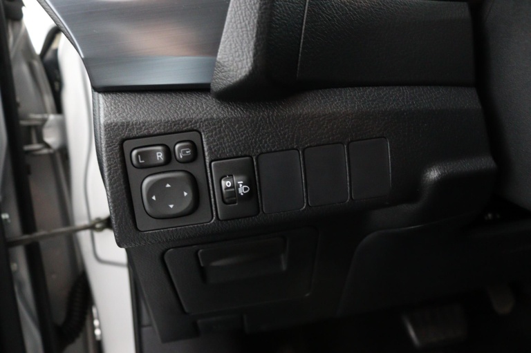 Toyota Auris - 1.8 Hybrid Dynamic 36