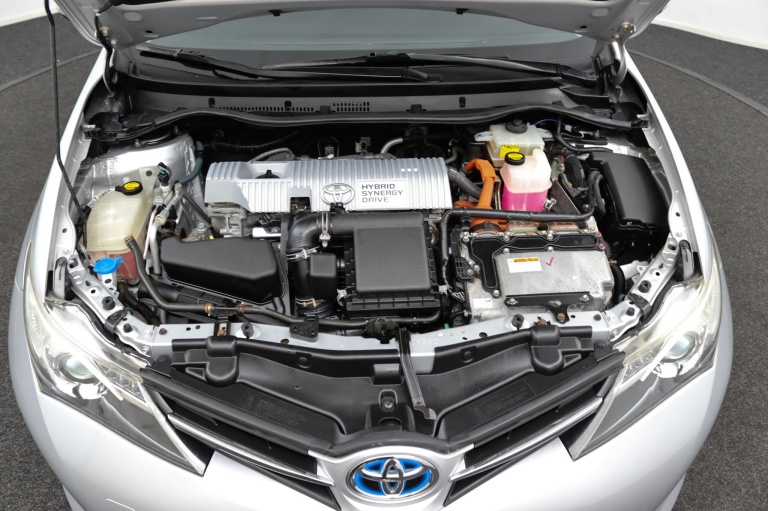 Toyota Auris - 1.8 Hybrid Dynamic 37