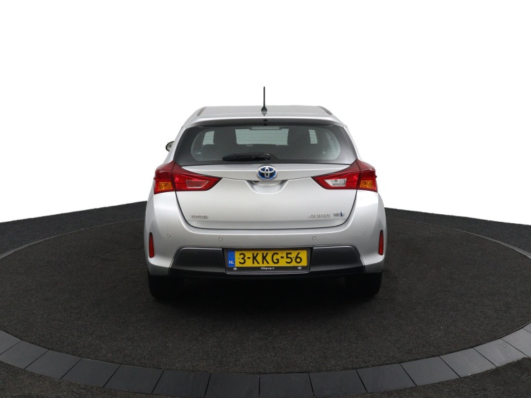 Toyota Auris - 1.8 Hybrid Dynamic 8