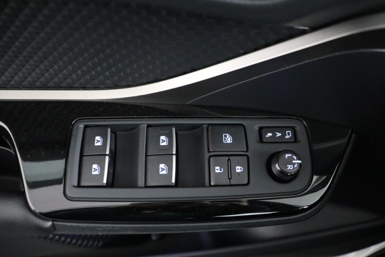 Toyota C-HR - 1.8 Hybrid Style 27