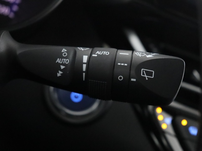 Toyota C-HR - 1.8 Hybrid Style