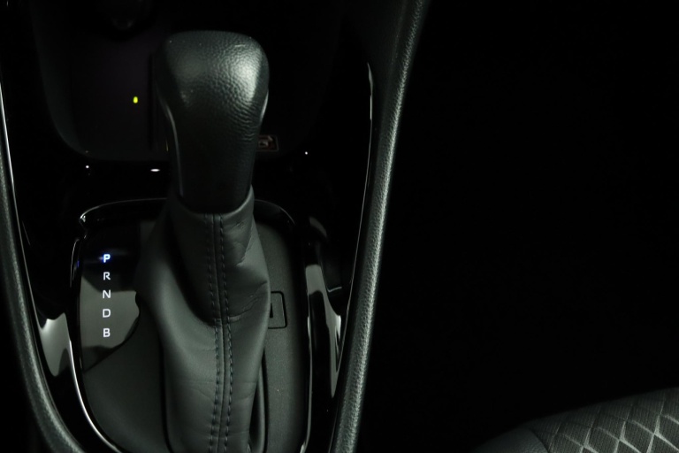 Toyota Yaris - 1.5 Hybrid 130 Executive 27