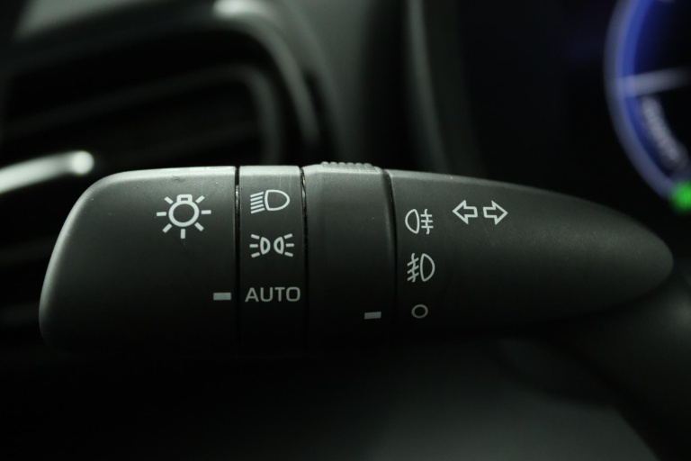 Toyota Yaris - 1.5 Hybrid 130 Executive 32