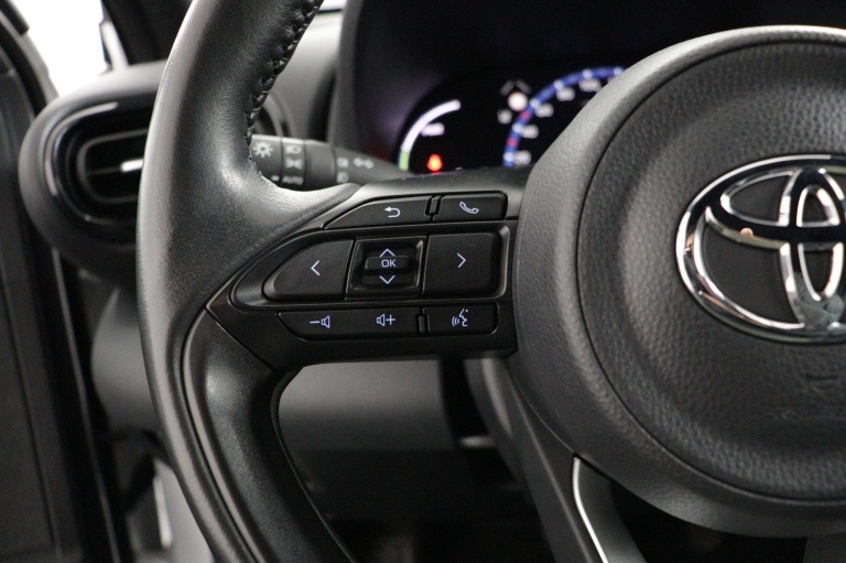 Toyota Yaris Cross - 1.5 Hybrid 115 First Edition 19