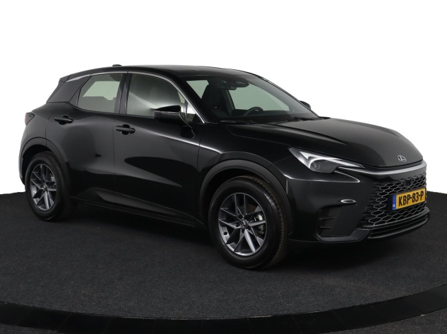 Lexus LBX - Elegant 2WD