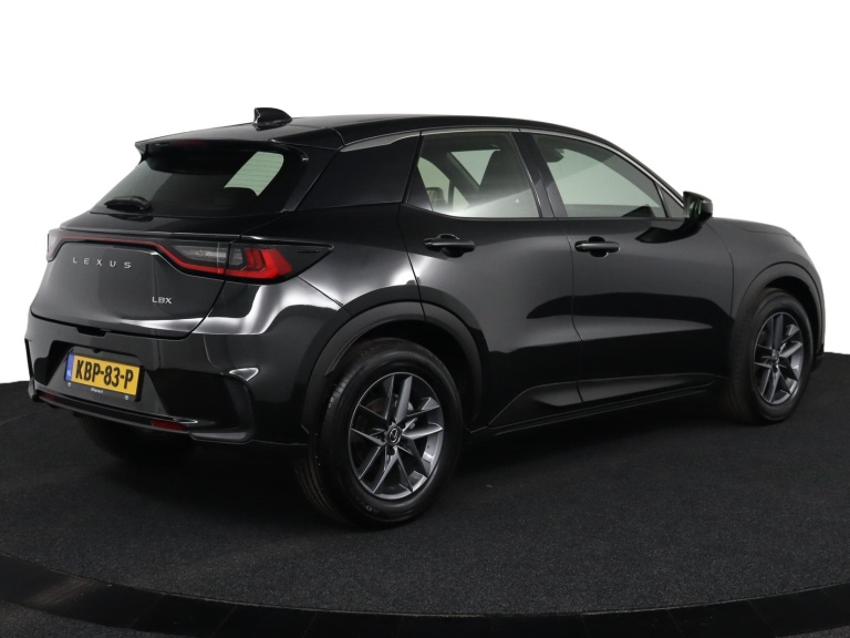 Lexus LBX - Elegant 2WD 2