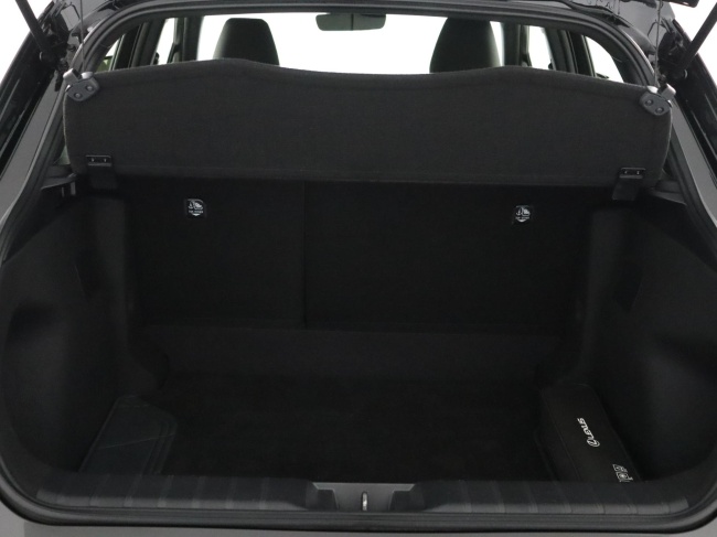 Lexus LBX - Elegant 2WD