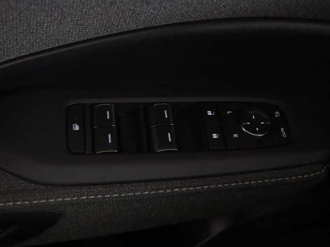 Lexus LBX - Elegant 2WD