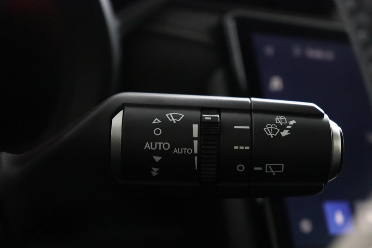 Lexus LBX - Elegant 2WD 29