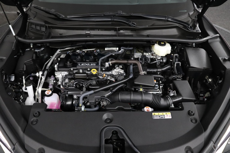 Lexus LBX - Elegant 2WD 30