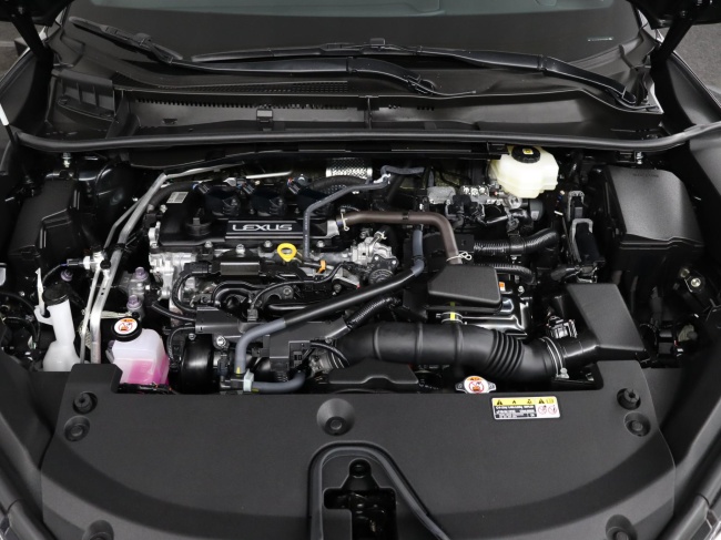 Lexus LBX - Elegant 2WD