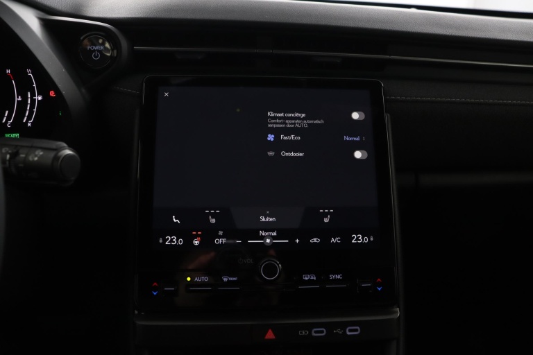 Lexus LBX - Elegant 2WD 43