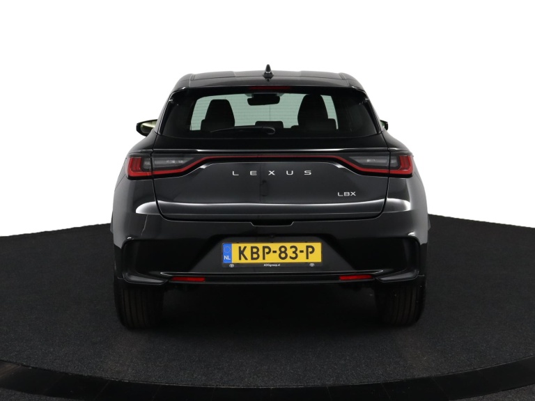 Lexus LBX - Elegant 2WD 48