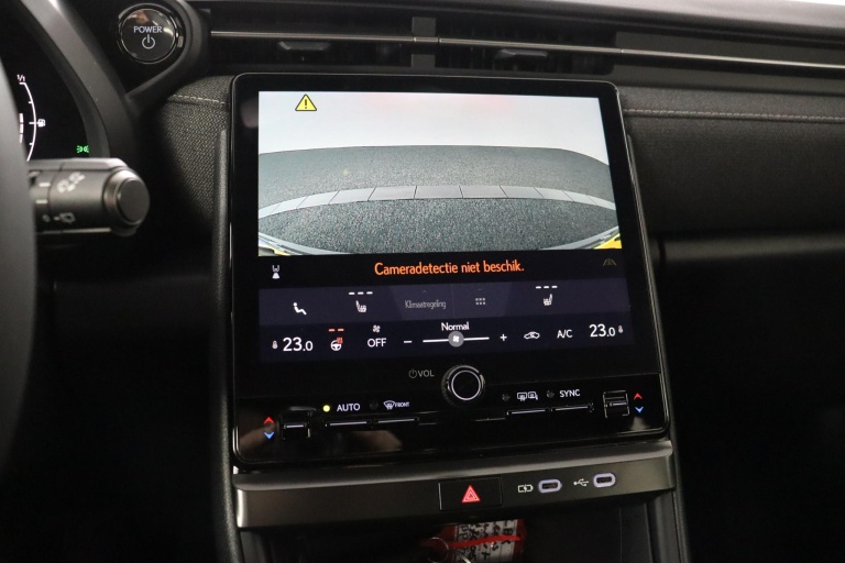 Lexus LBX - Elegant 2WD 8