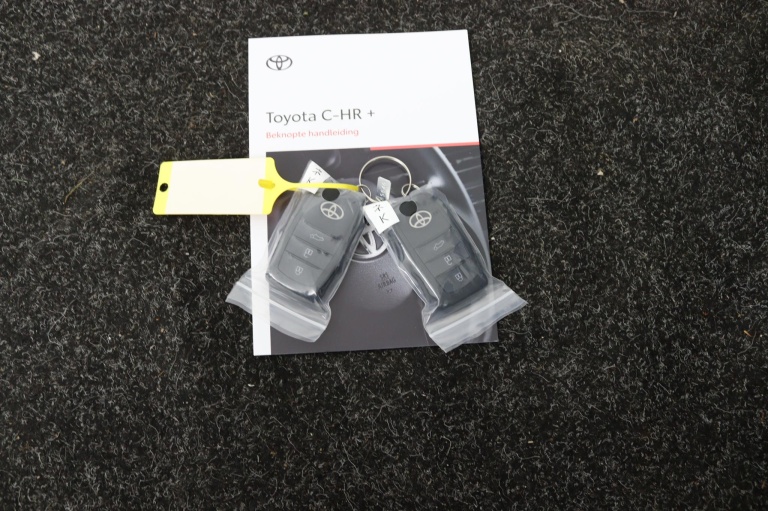 Toyota C-HR+ - First Edition 77 kWh 27