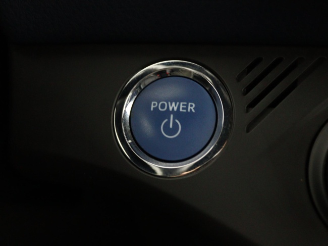 Toyota Yaris - 1.5 Hybrid Bi-Tone