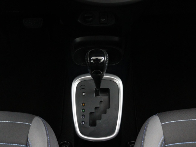 Toyota Yaris - 1.5 Hybrid Bi-Tone