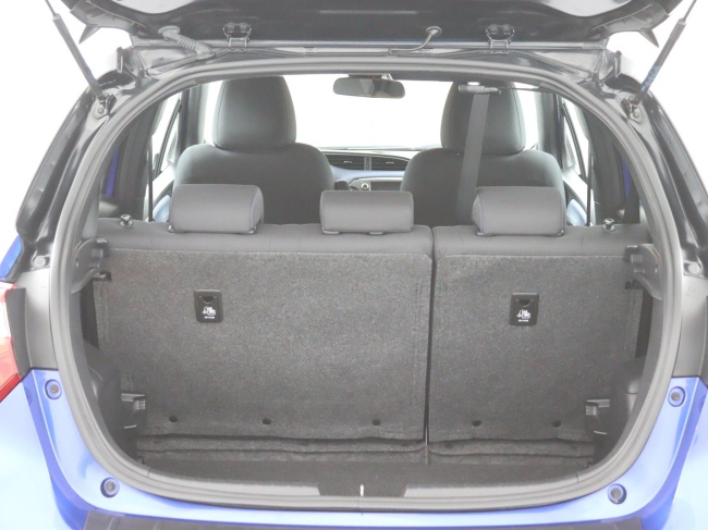 Toyota Yaris - 1.5 Hybrid Bi-Tone