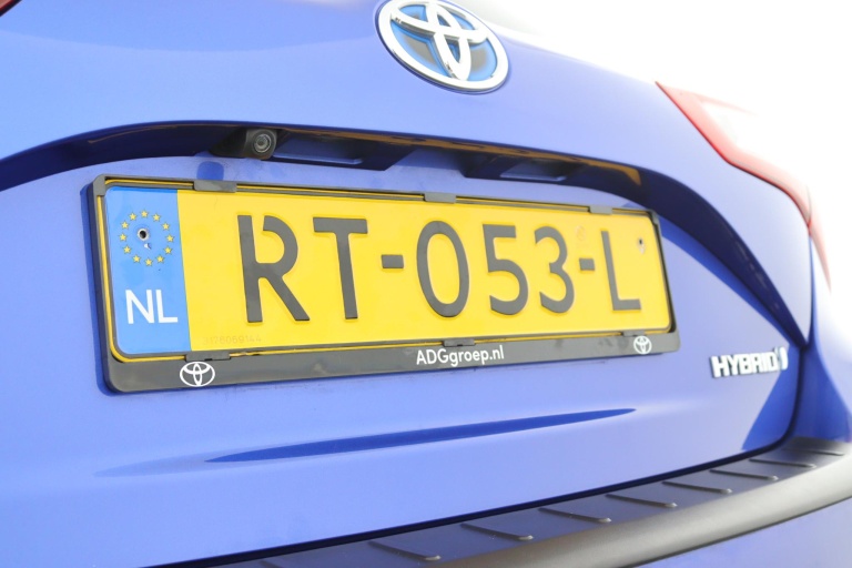 Toyota Yaris - 1.5 Hybrid Bi-Tone 39