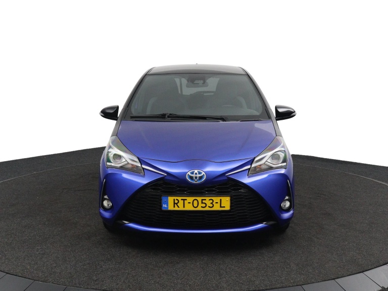Toyota Yaris - 1.5 Hybrid Bi-Tone 7