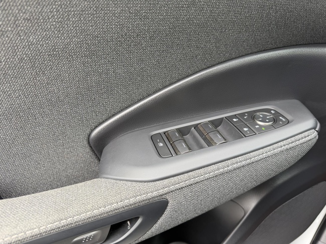 Lexus LBX - Business Line 2WD 