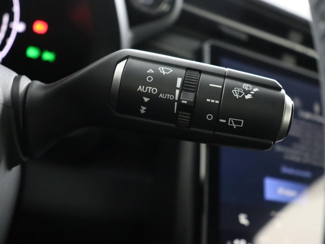 Lexus LBX - Business Line 2WD 