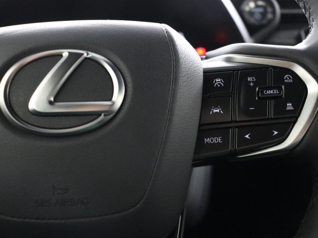 Lexus LBX - Business Line 2WD 