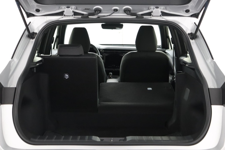 Lexus LBX - Business Line 2WD  27