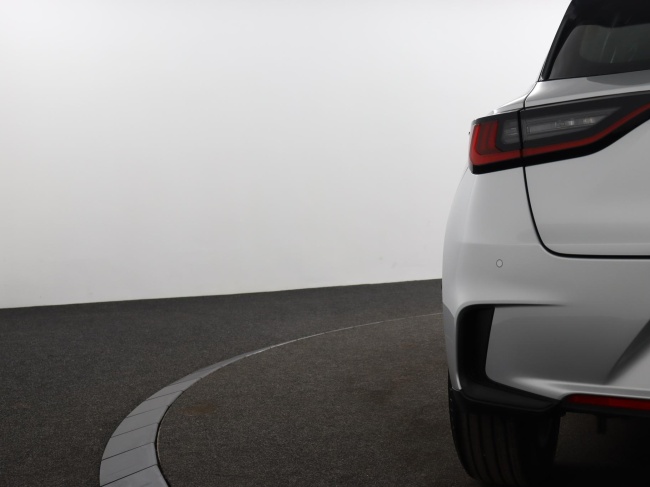 Lexus LBX - Business Line 2WD 