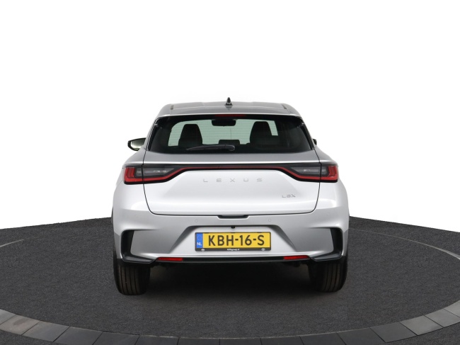 Lexus LBX - Business Line 2WD 