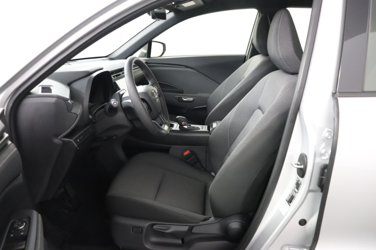 Lexus LBX - Business Line 2WD  9