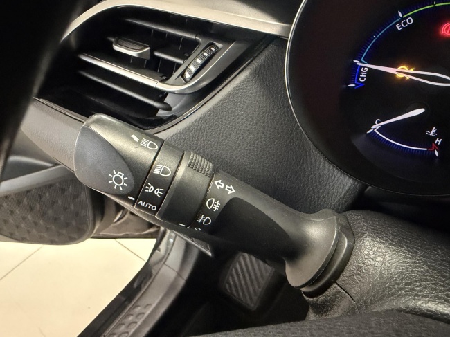 Toyota C-HR - 1.8 Hybrid Dynamic
