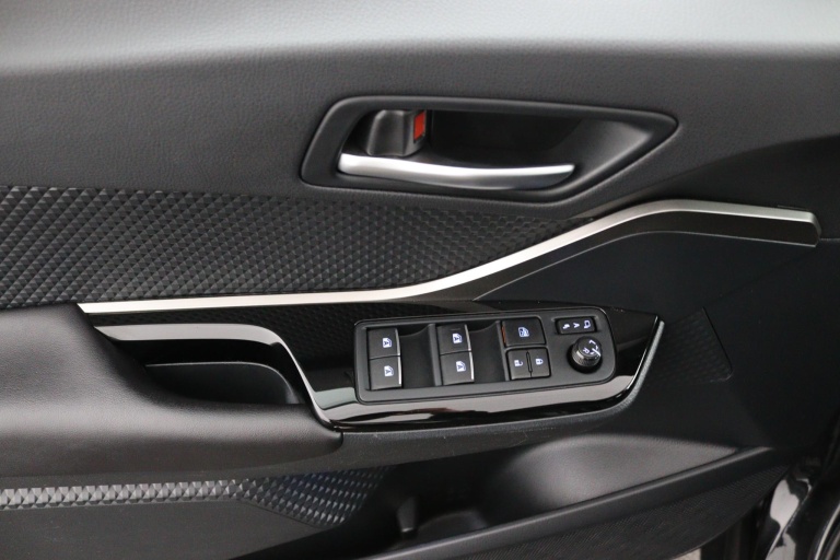 Toyota C-HR - 1.8 Hybrid Dynamic 30