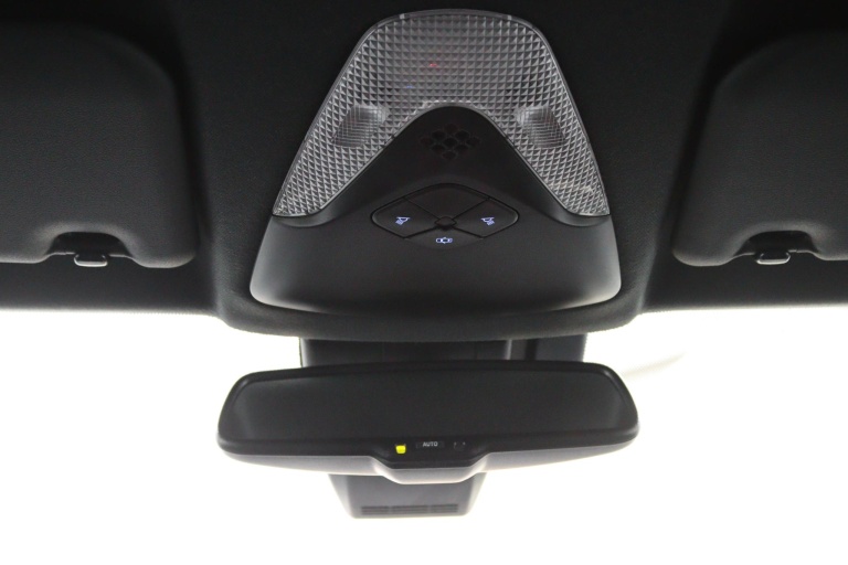 Toyota C-HR - 1.8 Hybrid Dynamic 32