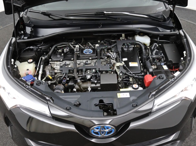 Toyota C-HR - 1.8 Hybrid Dynamic