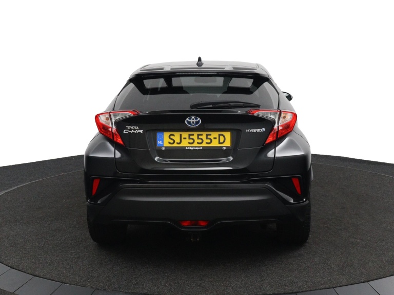 Toyota C-HR - 1.8 Hybrid Dynamic 8