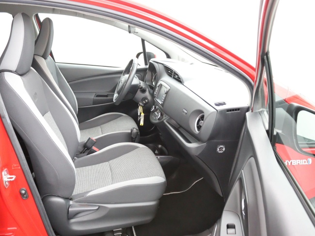 Toyota Yaris - 1.5 Hybrid Dynamic Limited