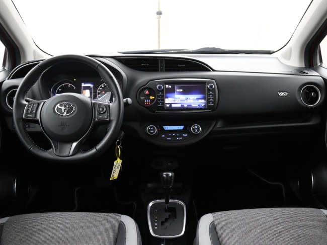 Toyota Yaris - 1.5 Hybrid Dynamic Limited