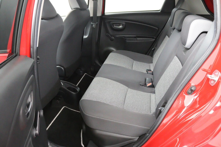 Toyota Yaris - 1.5 Hybrid Dynamic Limited 12