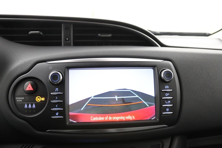 Toyota Yaris - 1.5 Hybrid Dynamic Limited 14