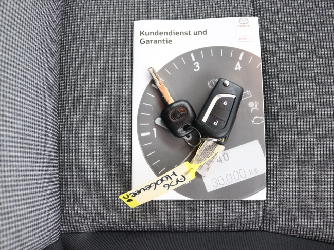 Toyota Yaris - 1.5 Hybrid Dynamic Limited