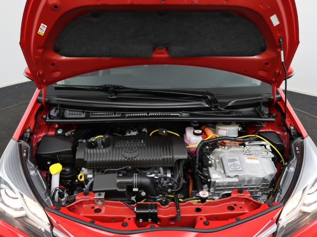 Toyota Yaris - 1.5 Hybrid Dynamic Limited