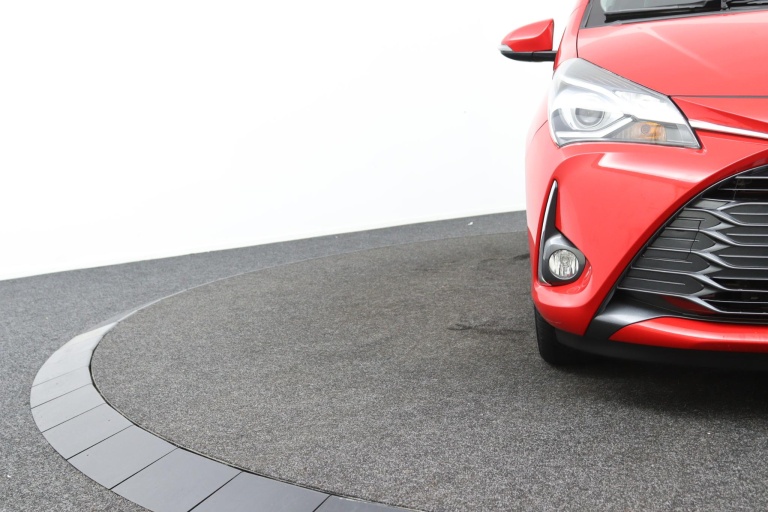 Toyota Yaris - 1.5 Hybrid Dynamic Limited 33