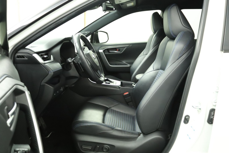 Toyota RAV4 - 2.5 Hybrid AWD Bi-Tone 17